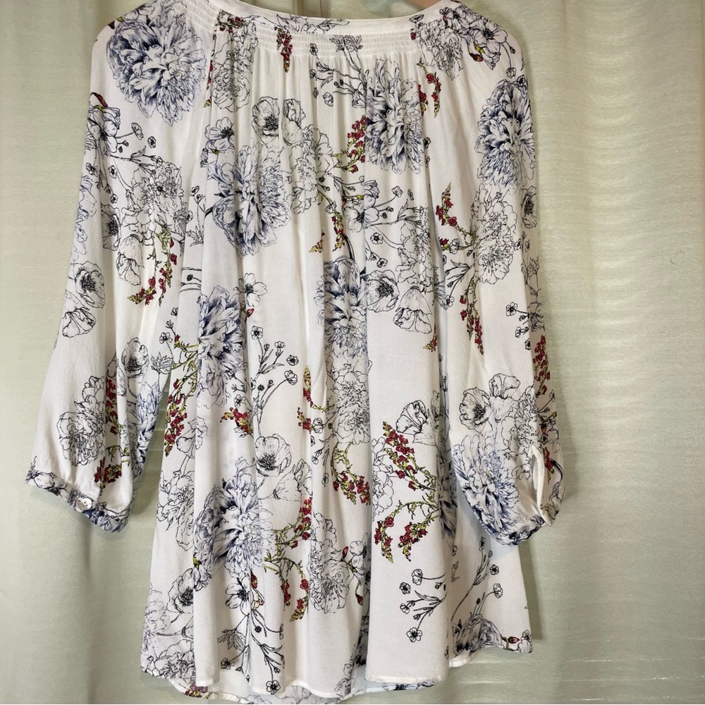 Daniel Rainn 2XL White Rayon Floral Blouse - Picture 9 of 11